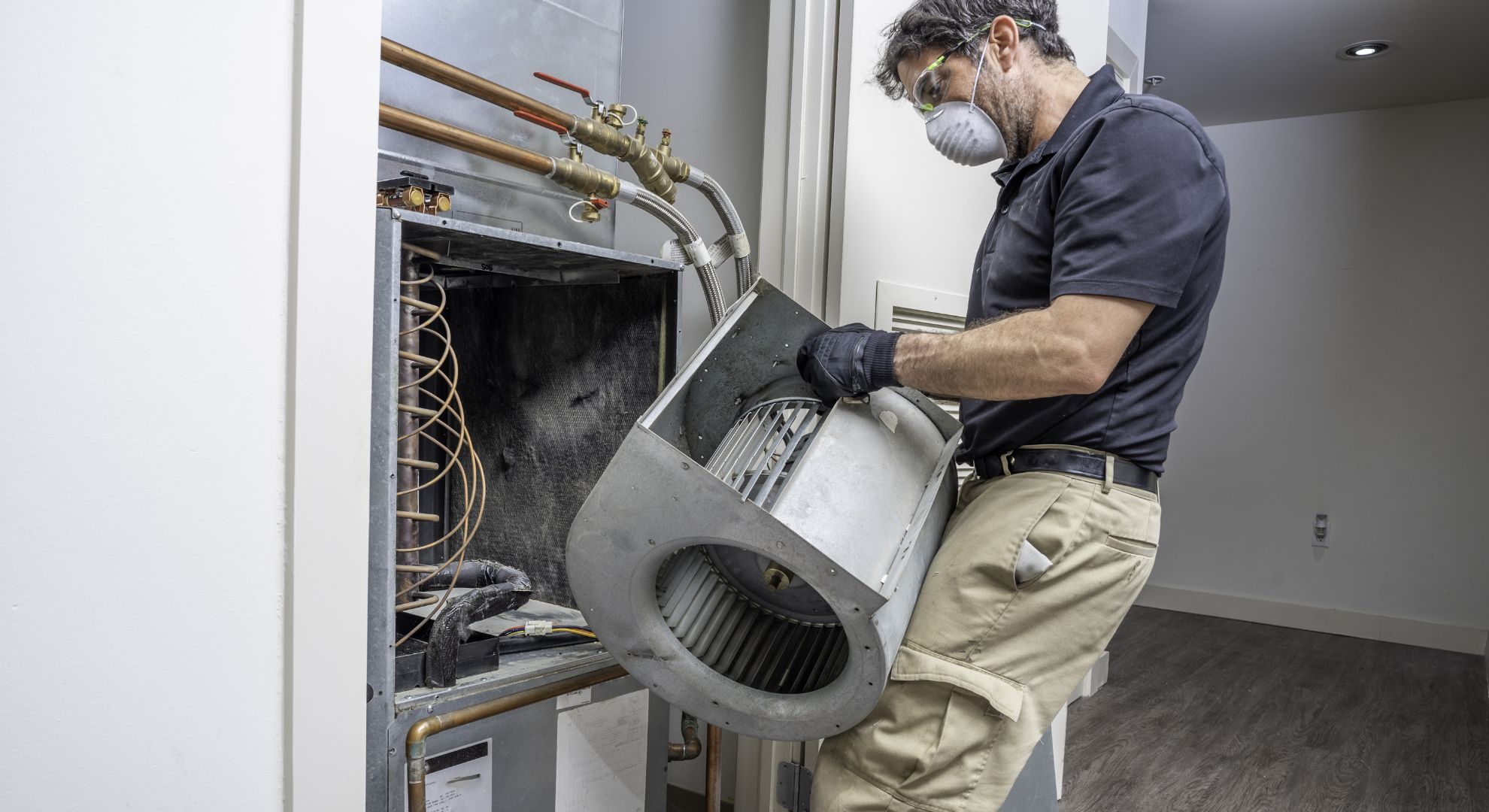 Heating and cooling service header